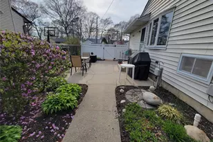59 Lumur Dr, Sayville, NY 11782 - Photo 30