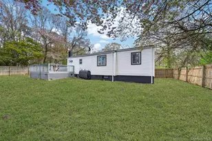 65 Maple Ln, Medford, NY 11763 - Photo 30