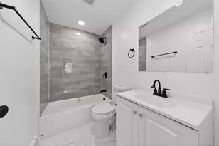 65 Maple Ln, Medford, NY 11763 - Photo 12