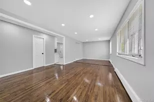 65 Maple Ln, Medford, NY 11763 - Photo 6