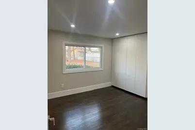 5 Farmstead Road, Commack, NY 11725 - Photo 12