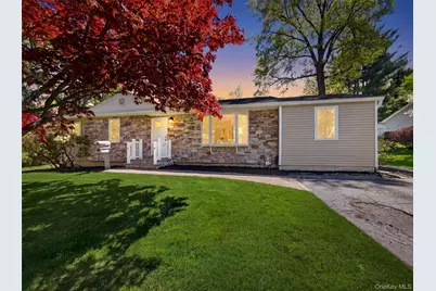 19 Buckingham Road, Nanuet, NY 10954 - Photo 2