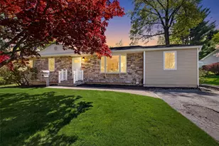 19 Buckingham Rd, Nanuet, NY 10954 - Photo 2