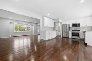 72 Seminole St, Selden, NY 11784 - Photo 12