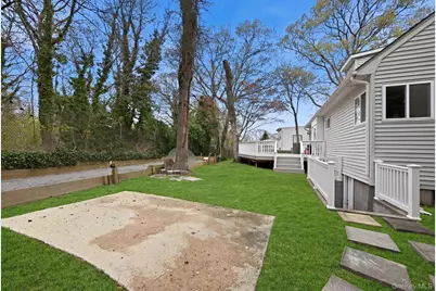 72 Seminole Street, Selden, NY 11784 - Photo 4