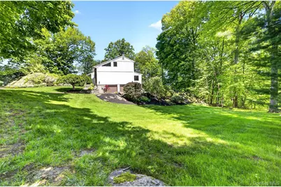 8 Amalfi Drive, Cortlandt Manor, NY 10567 - Photo 32