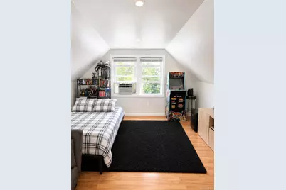210 S King Street, Elmont, NY 11003 - Photo 12