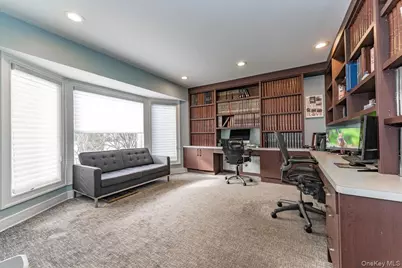 22 Larch Hill Road, Lawrence, NY 11559 - Photo 4