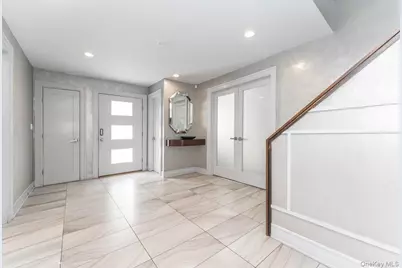 22 Larch Hill Road, Lawrence, NY 11559 - Photo 2