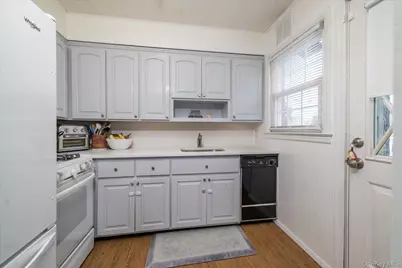 2915 Laurel Avenue, Baldwin, NY 11510 - Photo 12