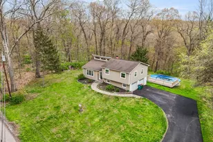 325 Oak Ridge Rd, Hopewell Junction, NY 12533 - Photo 2