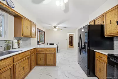 27 Millbury Lane, Setauket, NY 11720 - Photo 12