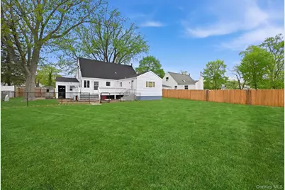 23 Woods Lane, Centereach, NY 11720 - Photo 2