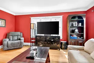 28 Spruce St, New Rochelle, NY 10805 - Photo 6