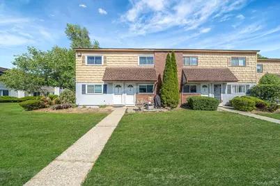 197 N Pointe Circle #197, Coram, NY 11727 - Photo 2