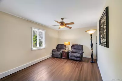 237 Oakland Avenue, Miller Place, NY 11764 - Photo 20