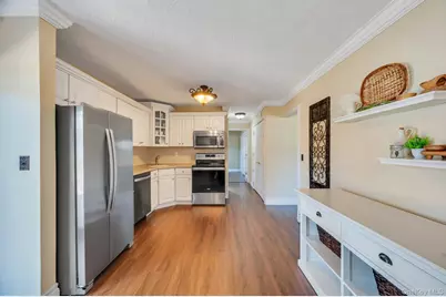 237 Oakland Avenue, Miller Place, NY 11764 - Photo 14