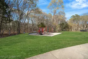 206 Dorado Ct N, Middle Island, NY 11953 - Photo 6