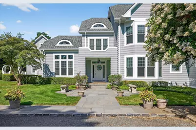 1 Pembroke Drive, Glen Cove, NY 11542 - Photo 8