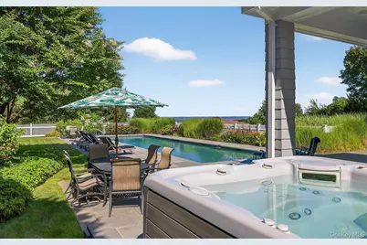 1 Pembroke Drive, Glen Cove, NY 11542 - Photo 36