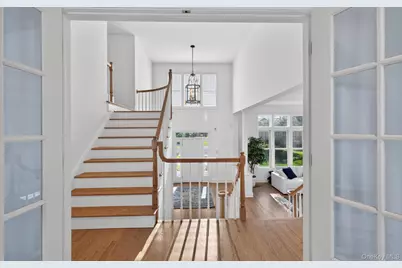1 Pembroke Drive, Glen Cove, NY 11542 - Photo 20
