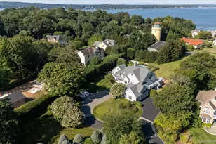 1 Pembroke Dr, Glen Cove, NY 11542 - Photo 2
