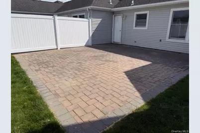 6 Hillview Court, Commack, NY 11725 - Photo 12