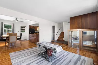 57 Homecrest Oval, Yonkers, NY 10703 - Photo 6