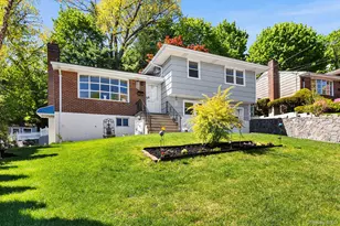 57 Homecrest Oval, Yonkers, NY 10703 - Photo 2