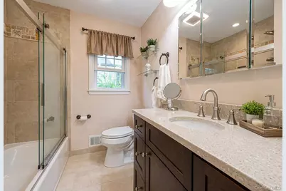 6 Huyler Road, Setauket, NY 11733 - Photo 20