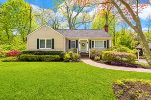 6 Huyler Rd, Setauket, NY 11733 - Photo 2