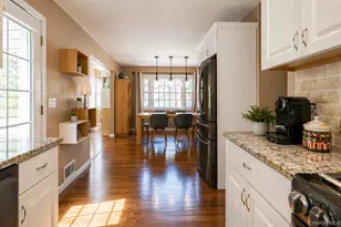 6 Huyler Rd, Setauket, NY 11733 - Photo 6