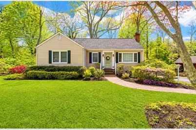 6 Huyler Road, Setauket, NY 11733 - Photo 4