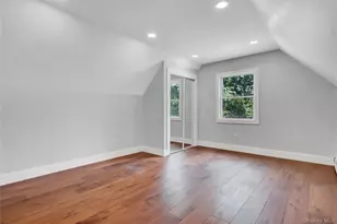 907 Pearl St, Bohemia, NY 11716 - Photo 30