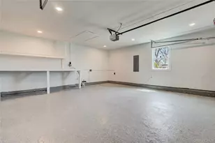 907 Pearl St, Bohemia, NY 11716 - Photo 32