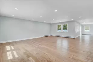 907 Pearl St, Bohemia, NY 11716 - Photo 8