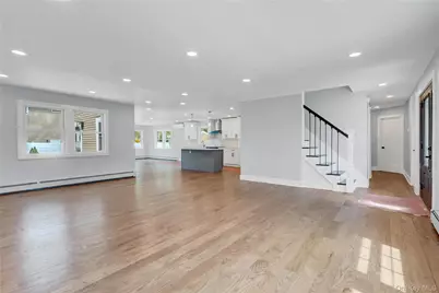 907 Pearl Street, Bohemia, NY 11716 - Photo 6