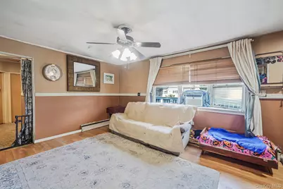 85 Applegate Drive, Central Islip, NY 11722 - Photo 4
