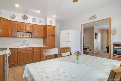 152 Meagher Avenue, Bronx, NY 10465 - Photo 8