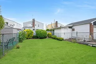 152 Meagher Ave, Bronx, NY 10465 - Photo 20