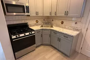 120-54 194th St, Saint Albans, NY 11412 - Photo 2