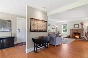 2 Brooklyn Ave, Stony Brook, NY 11790 - Photo 8