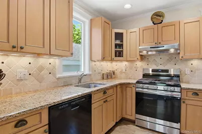 2 Brooklyn Avenue, Stony Brook, NY 11790 - Photo 22