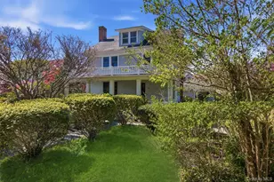 2 Brooklyn Ave, Stony Brook, NY 11790 - Photo 2