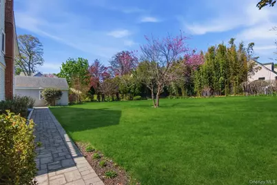 2 Brooklyn Avenue, Stony Brook, NY 11790 - Photo 38
