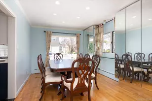 7 Elliot Rd, Great Neck, NY 11021 - Photo 4