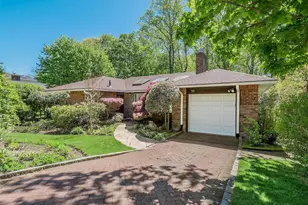 10 Jeannette Dr, Port Washington, NY 11050 - Photo 2