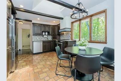 10 Jeannette Drive, Port Washington, NY 11050 - Photo 12