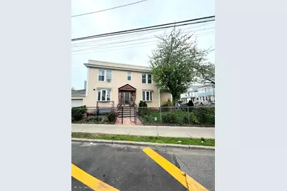 132-06 Metropolitan Avenue, Richmond Hill, NY 11418 - Photo 2