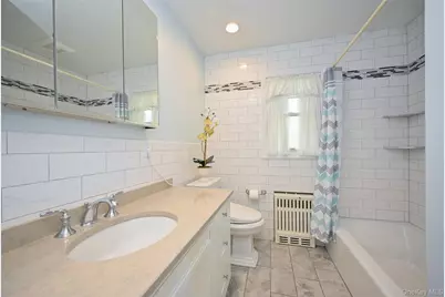 8 Roundabout Road, Smithtown, NY 11787 - Photo 14